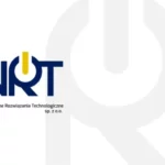 Zastosowanie w różnych materiałach brandingu dla firmy NRT